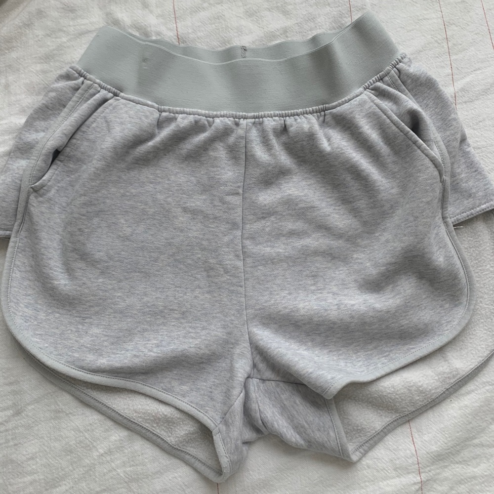 Gymshark Legacy Shorts Super Cute!